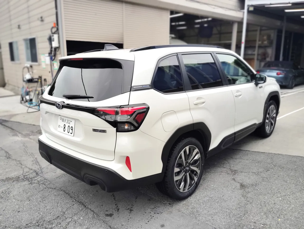 新型フォレスター 右後 代車